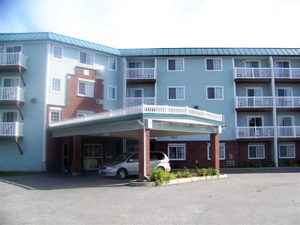 Baymont By Wyndham Essex Burlington Area Exterior foto
